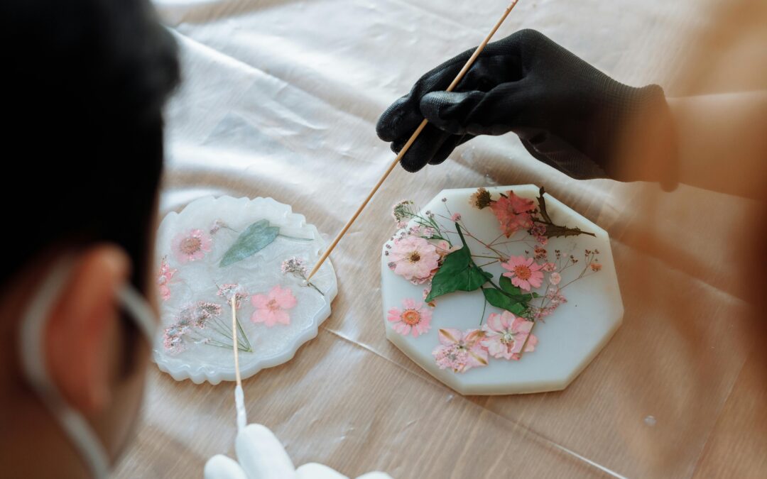 Beginner’s Guide to Resin Art and Creative Design